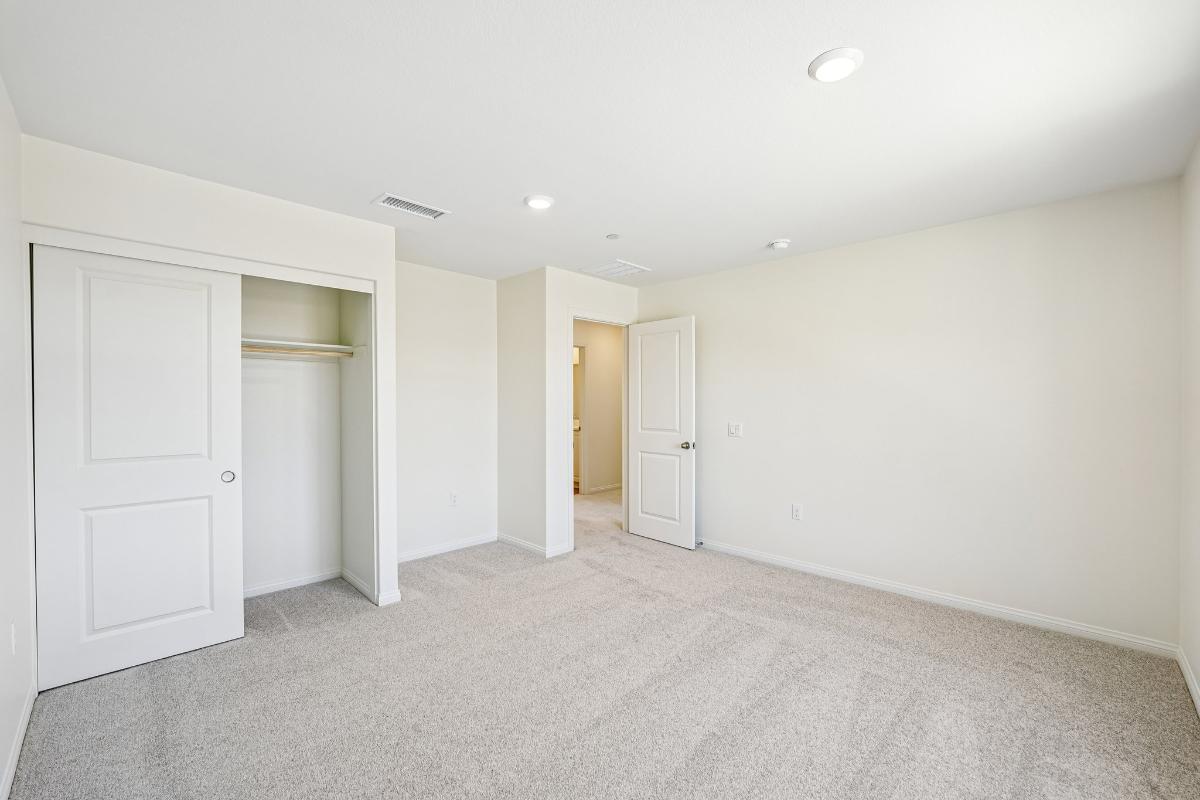 Secondary bedroom