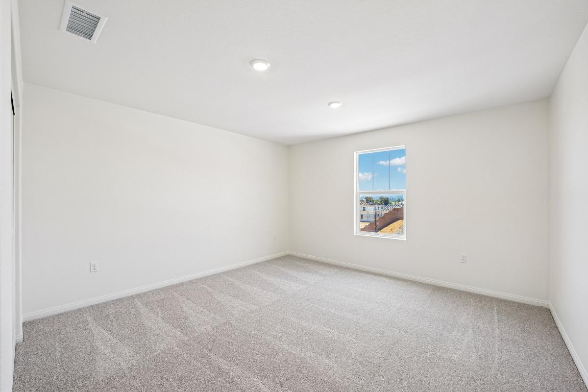Secondary bedroom