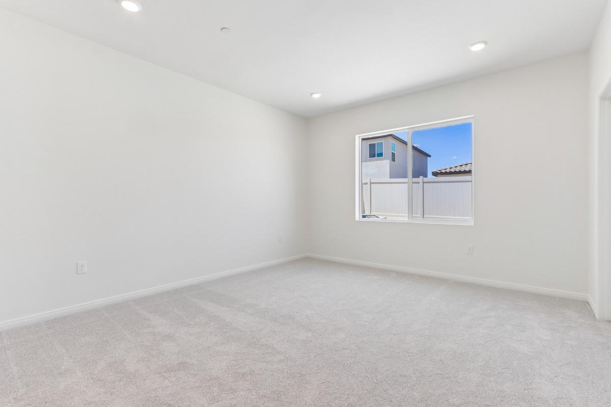 Secondary bedroom