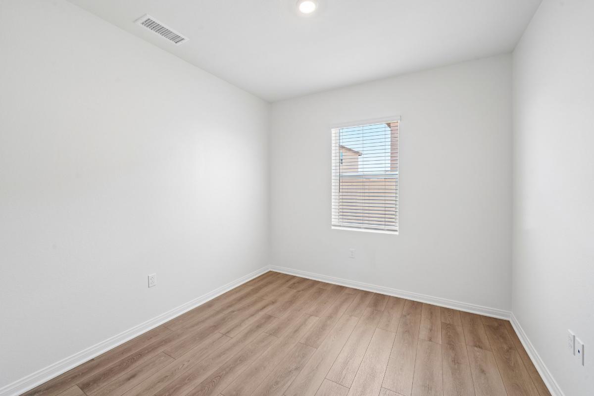 Secondary bedroom