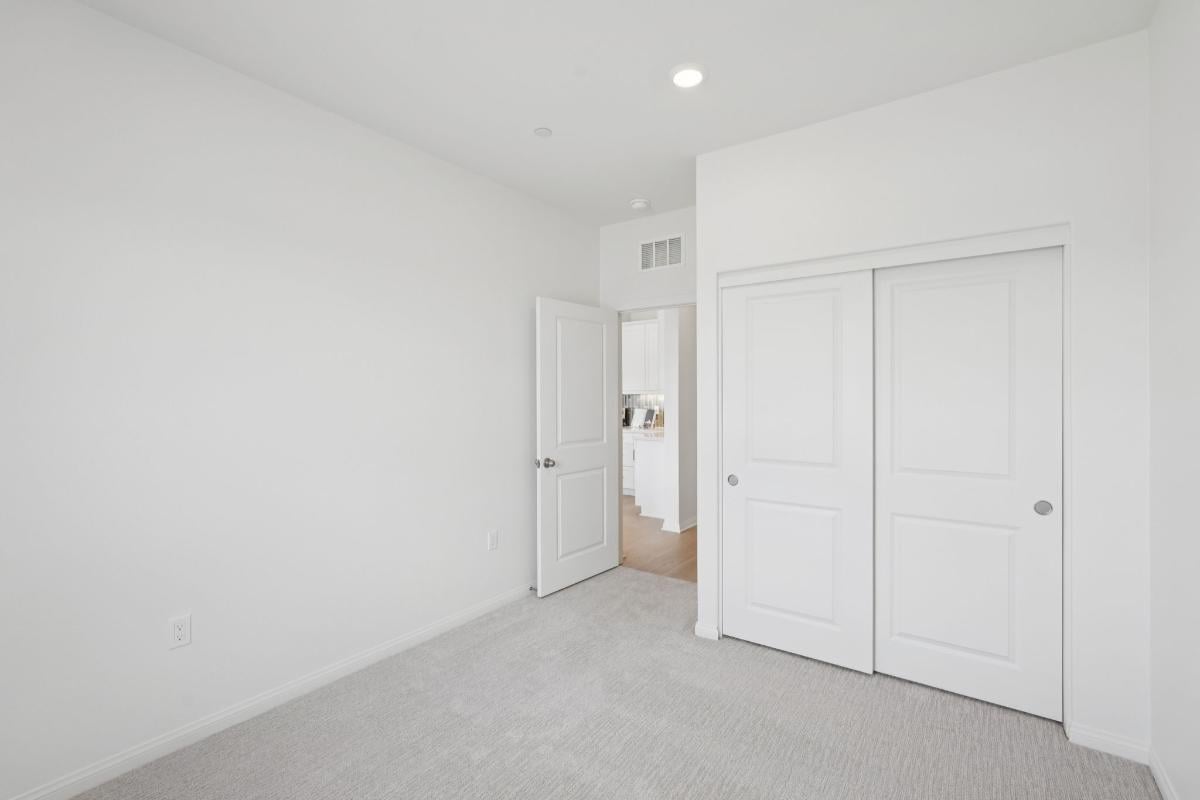 Secondary bedroom