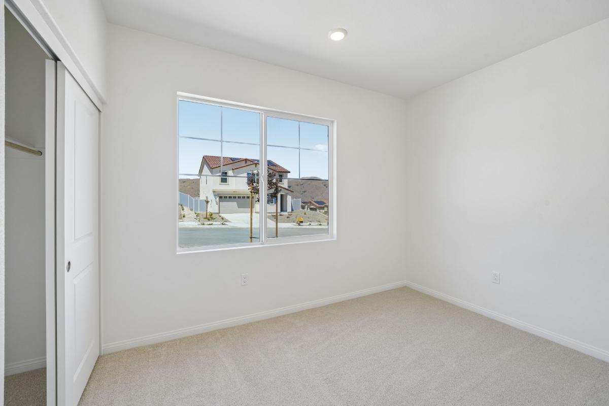 Secondary bedroom