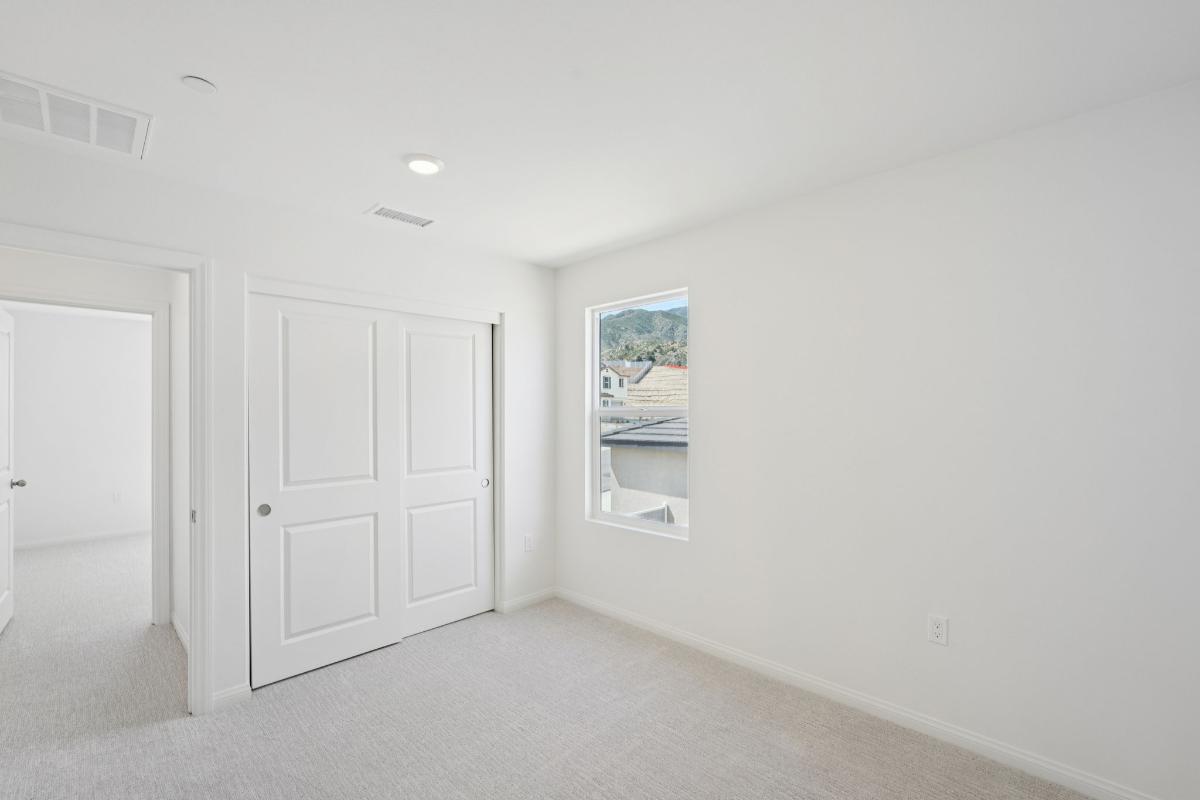 Secondary bedroom
