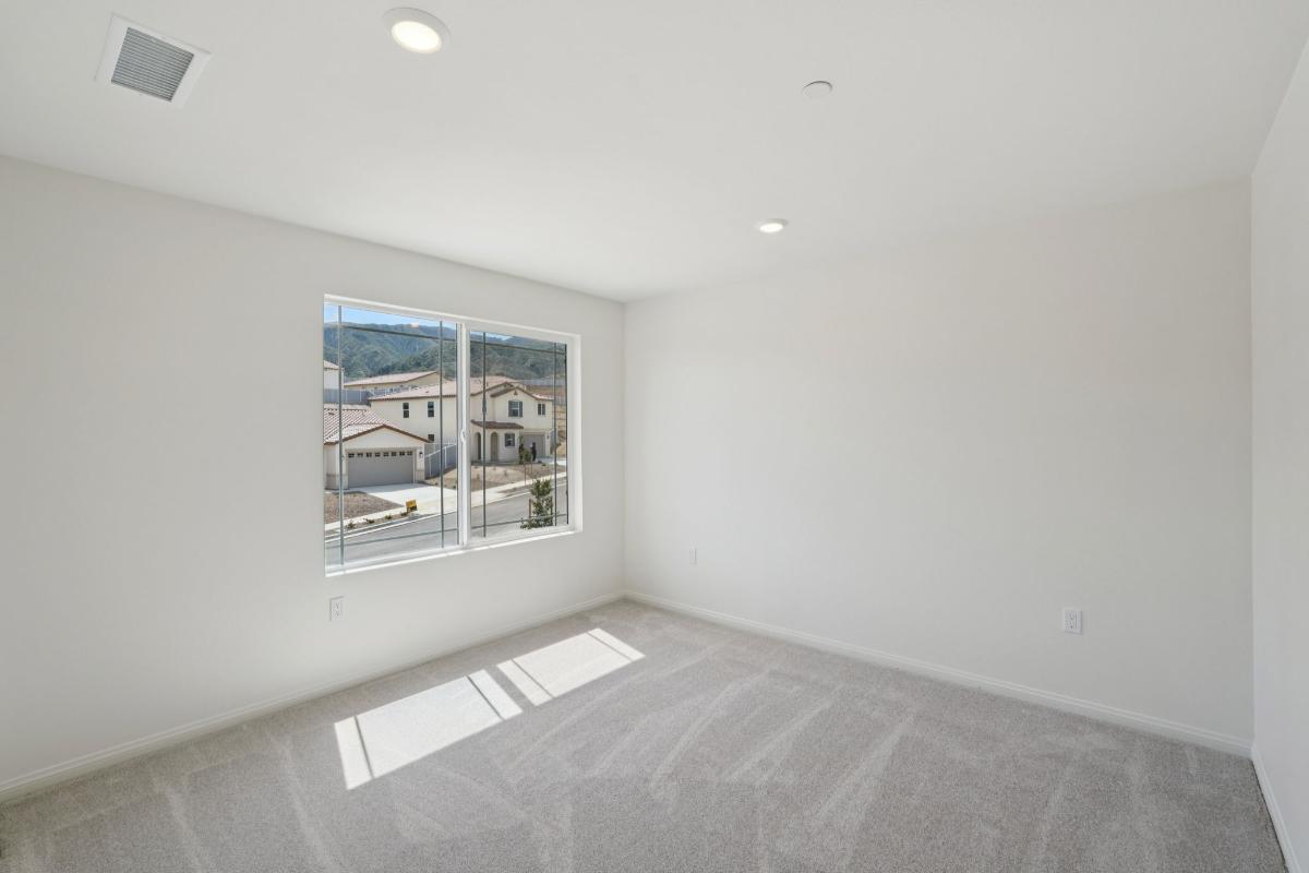 Secondary bedroom