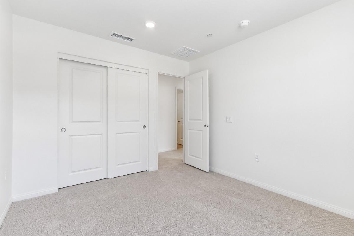 Secondary bedroom