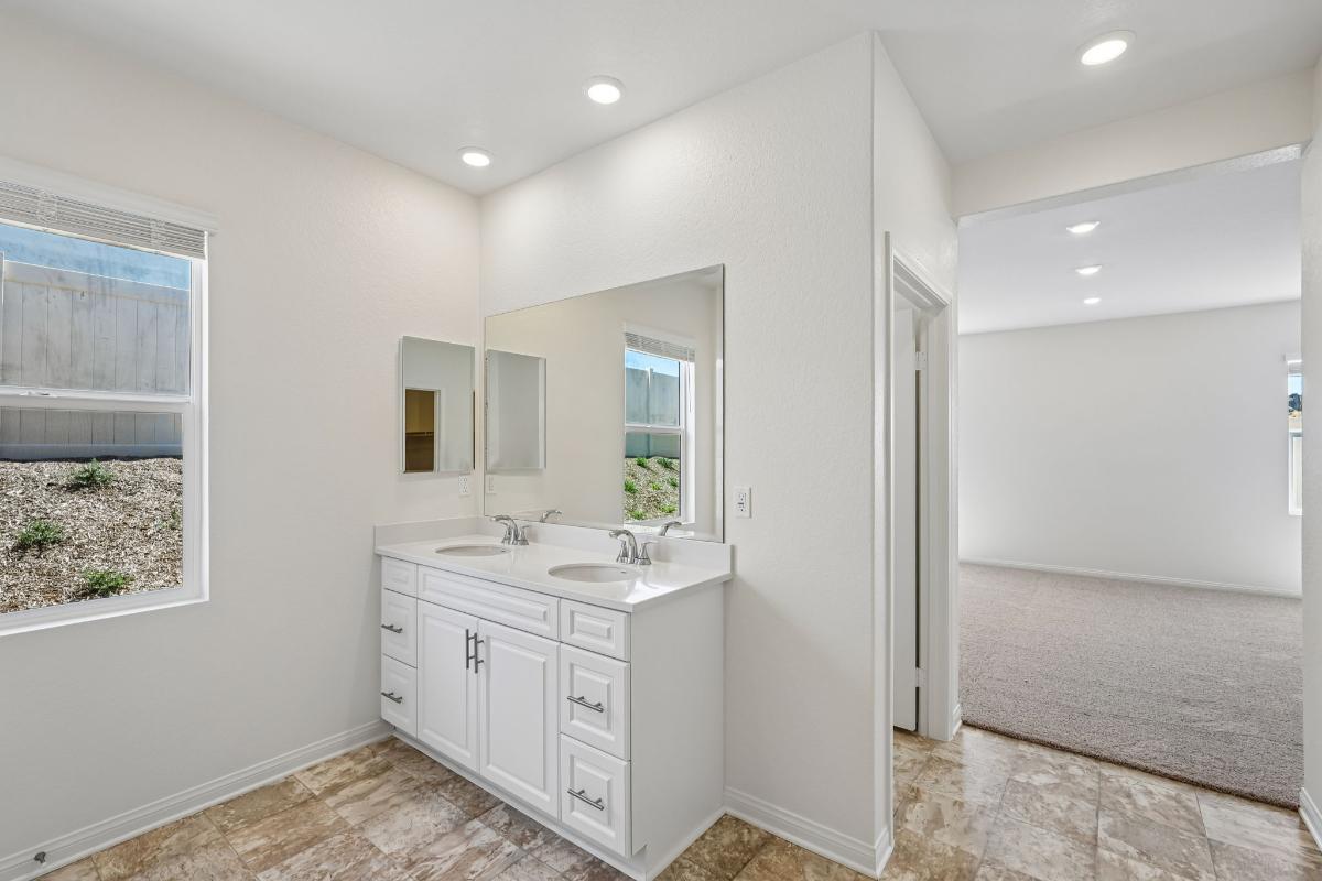 Primary bath