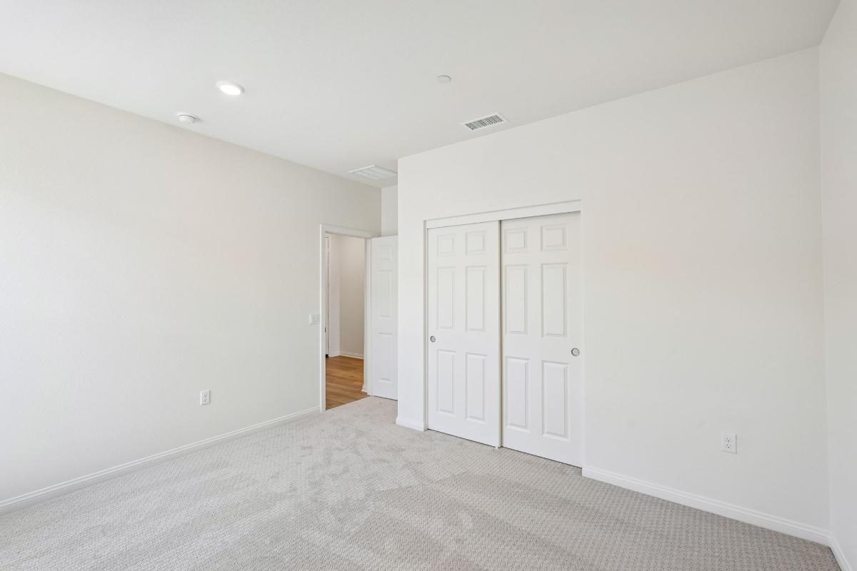 Secondary bedroom