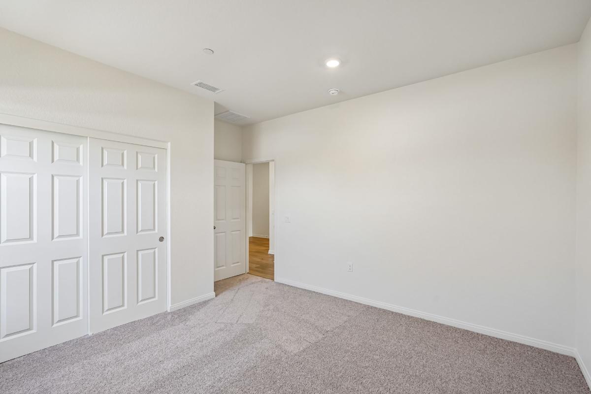Secondary bedroom