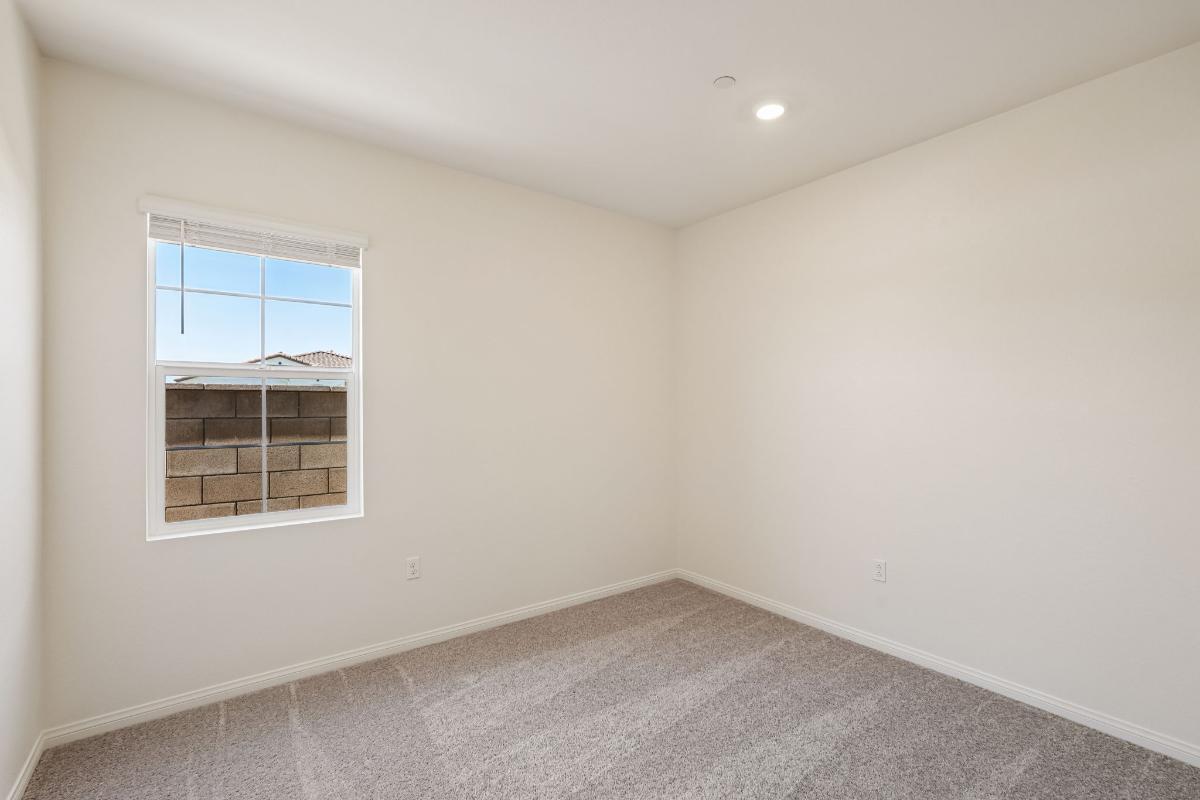 Secondary bedroom