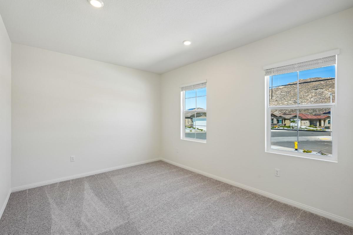 Secondary bedroom