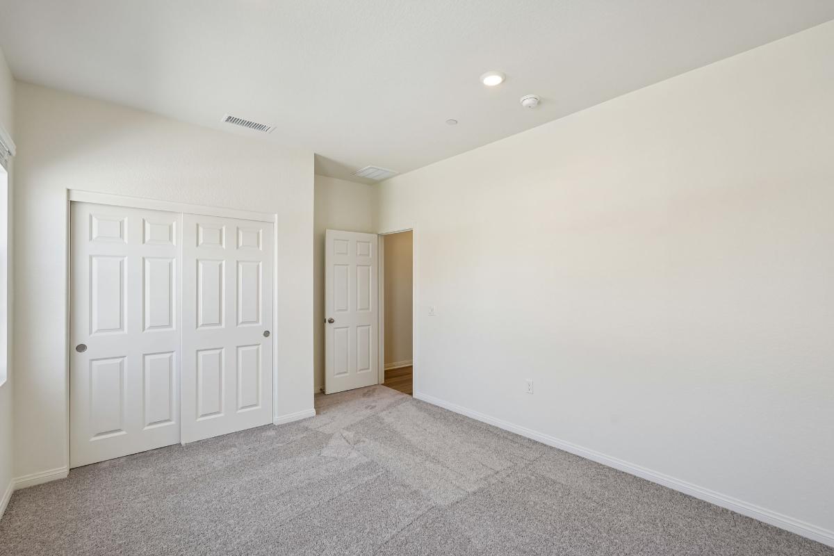 Secondary bedroom