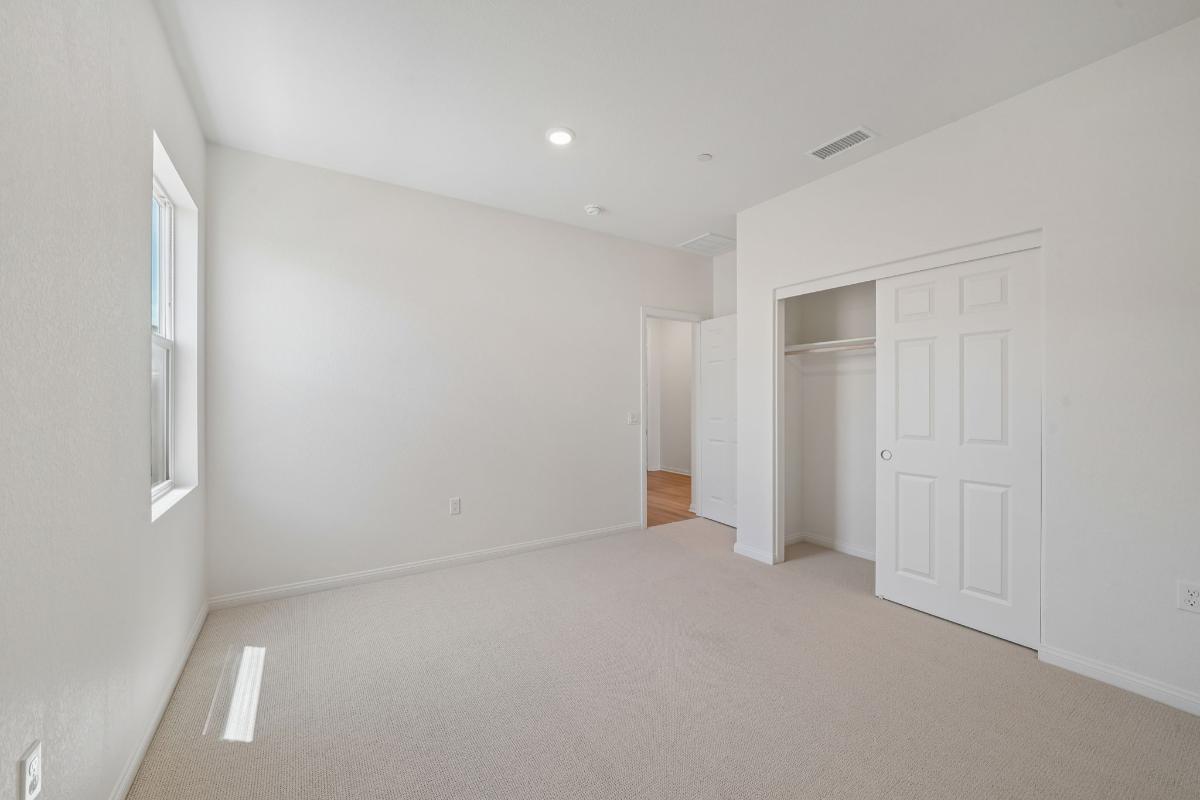 Secondary bedroom