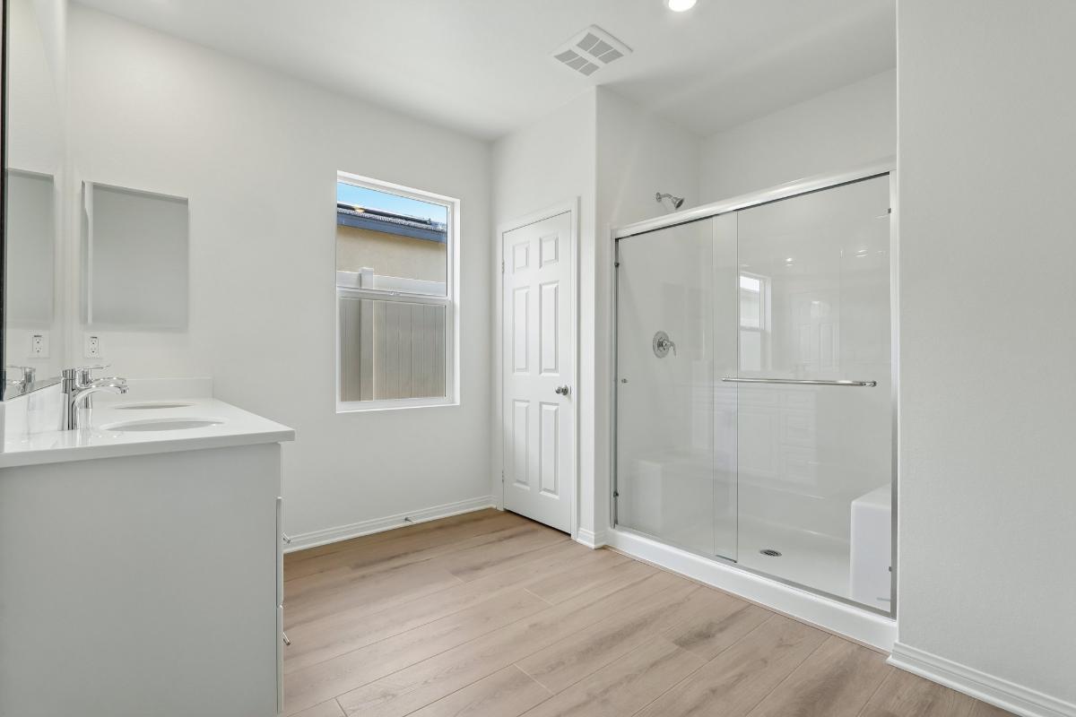 Primary bath