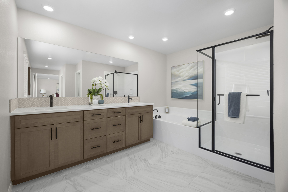 Optional tub and separate shower at primary bath