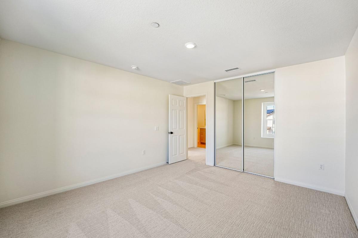 Secondary bedroom
