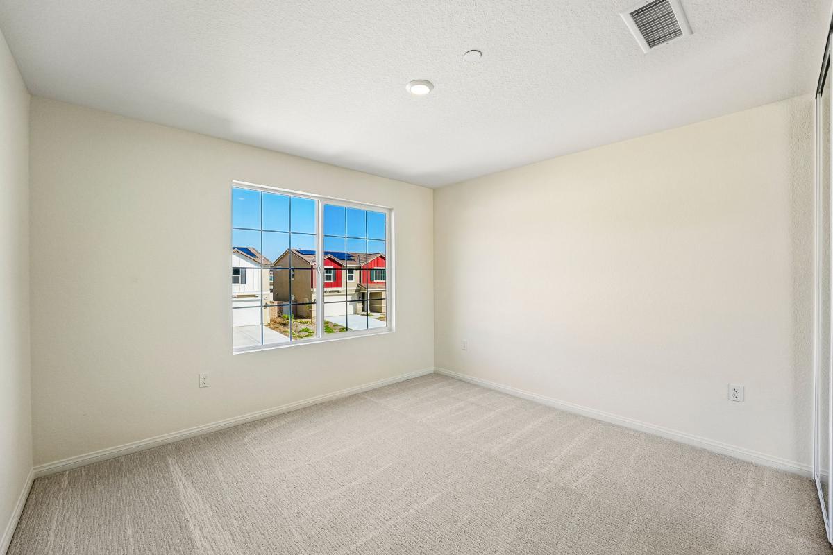Secondary bedroom