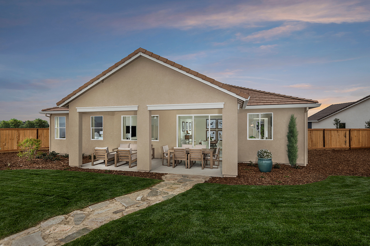 New Homes in Plumas Lake, CA - Butte Vista at Cobblestone Plan 2321 Patio