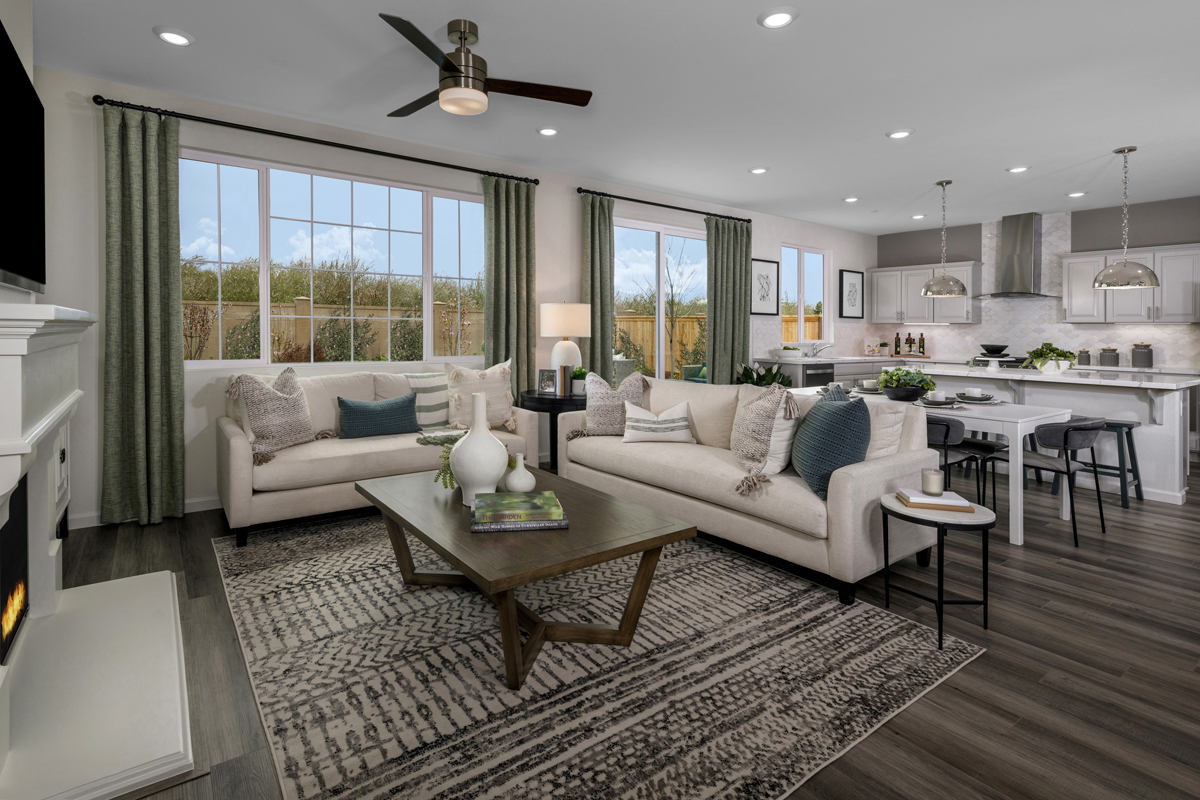 New Homes in Hughson, CA - Fieldstone Plan 1996 Great Room 