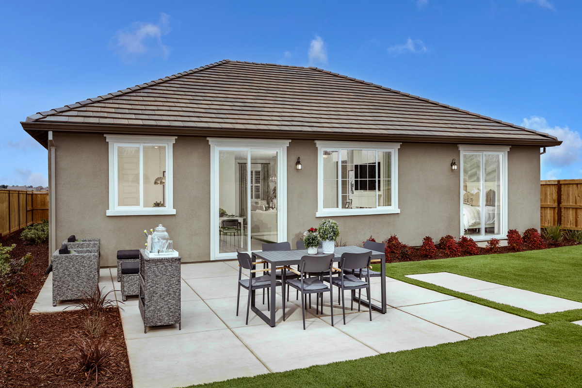 New Homes in Hughson, CA - Fieldstone Plan 1996 Patio