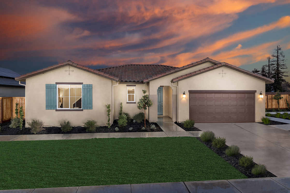 New Homes in Turlock, CA - Les Chateaux Plan 1960