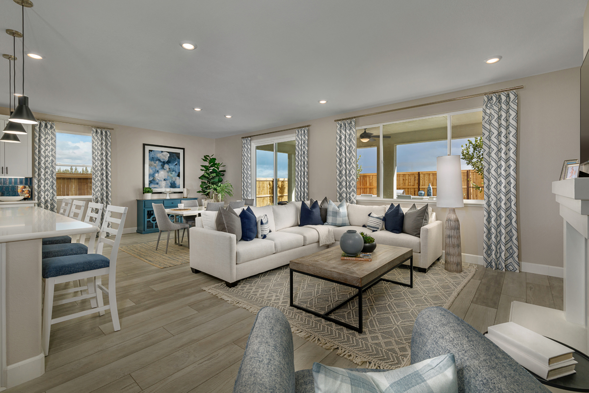 New Homes in Turlock, CA - Les Chateaux Plan 2630 Great Room