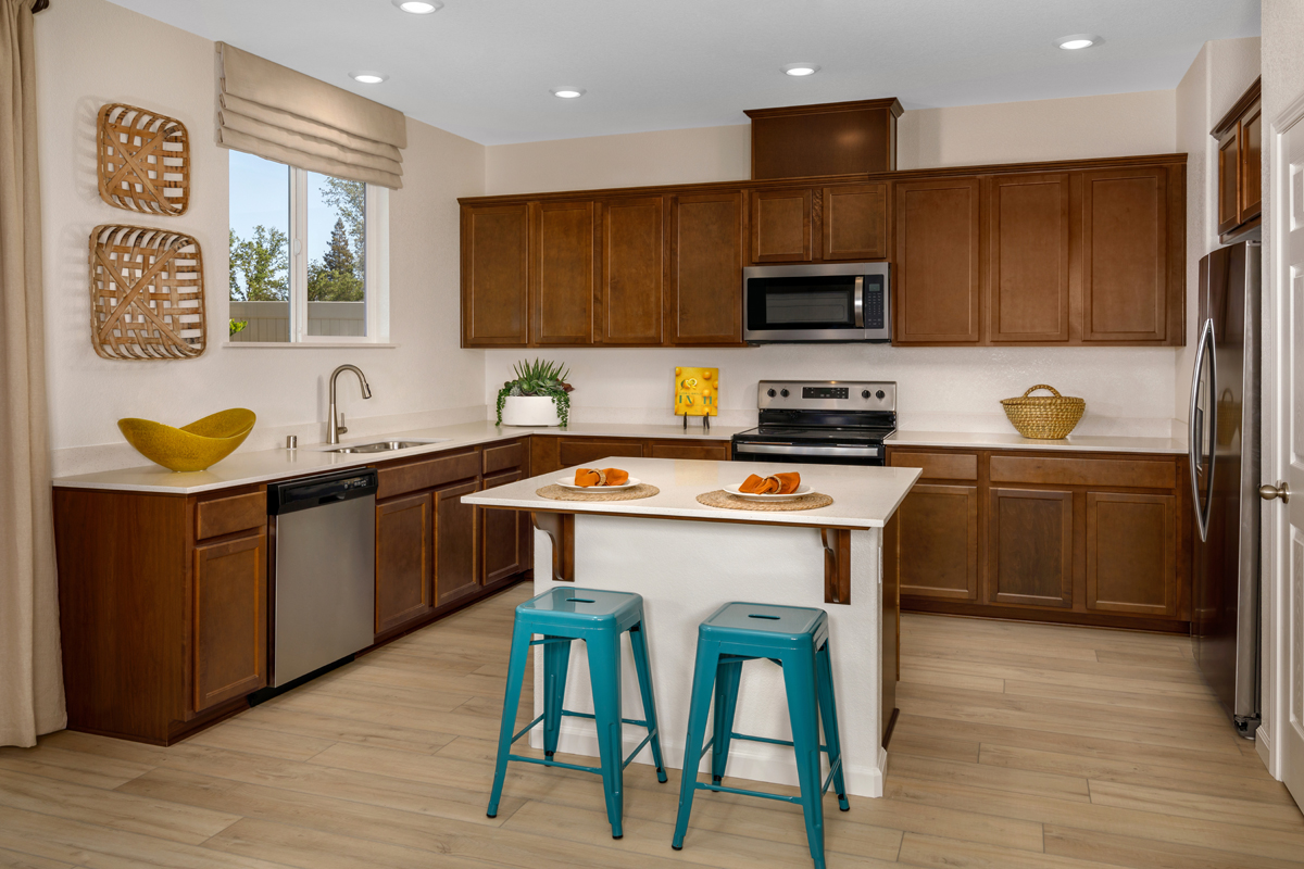 New Homes in Citrus Heights, CA - Oaks at Mitchell Village Plan 1784 Kitchen