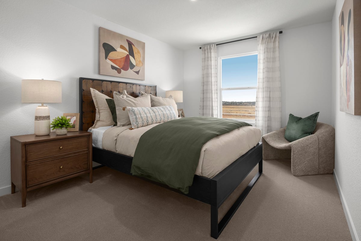 Secondary bedroom