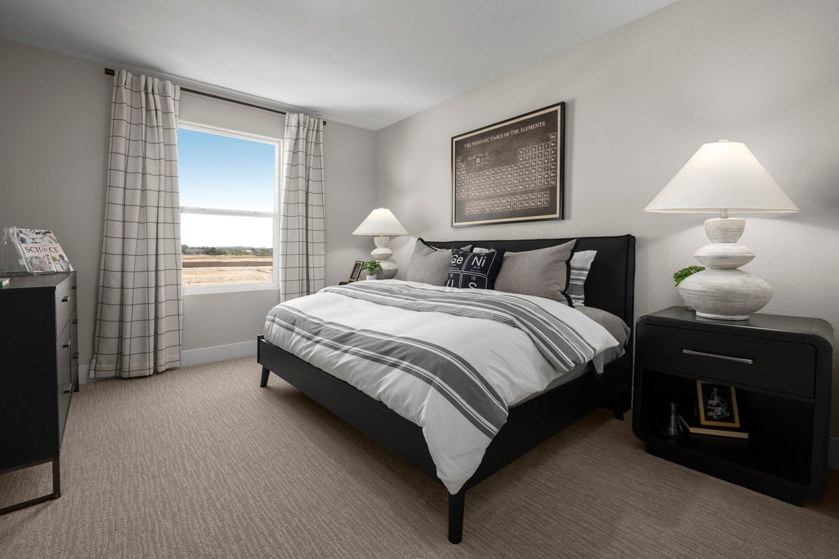 Secondary bedroom