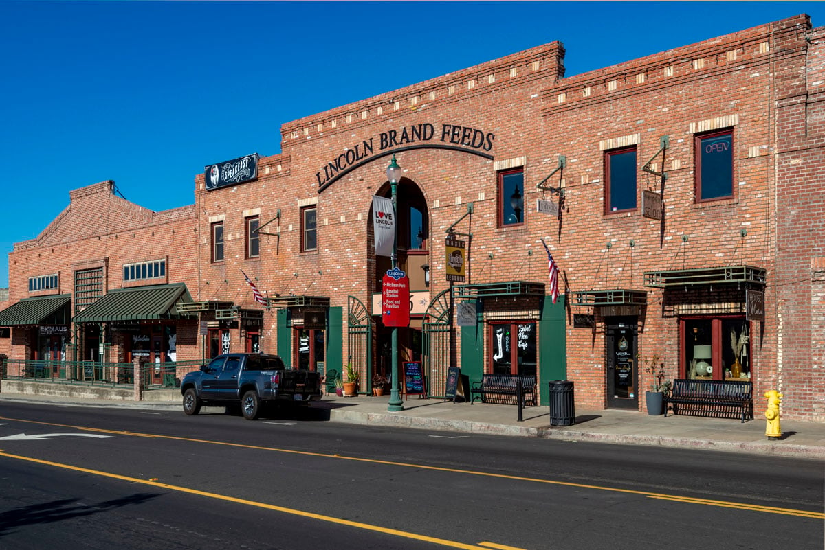 Close to downtown Lincoln, home to local shops and restaurants