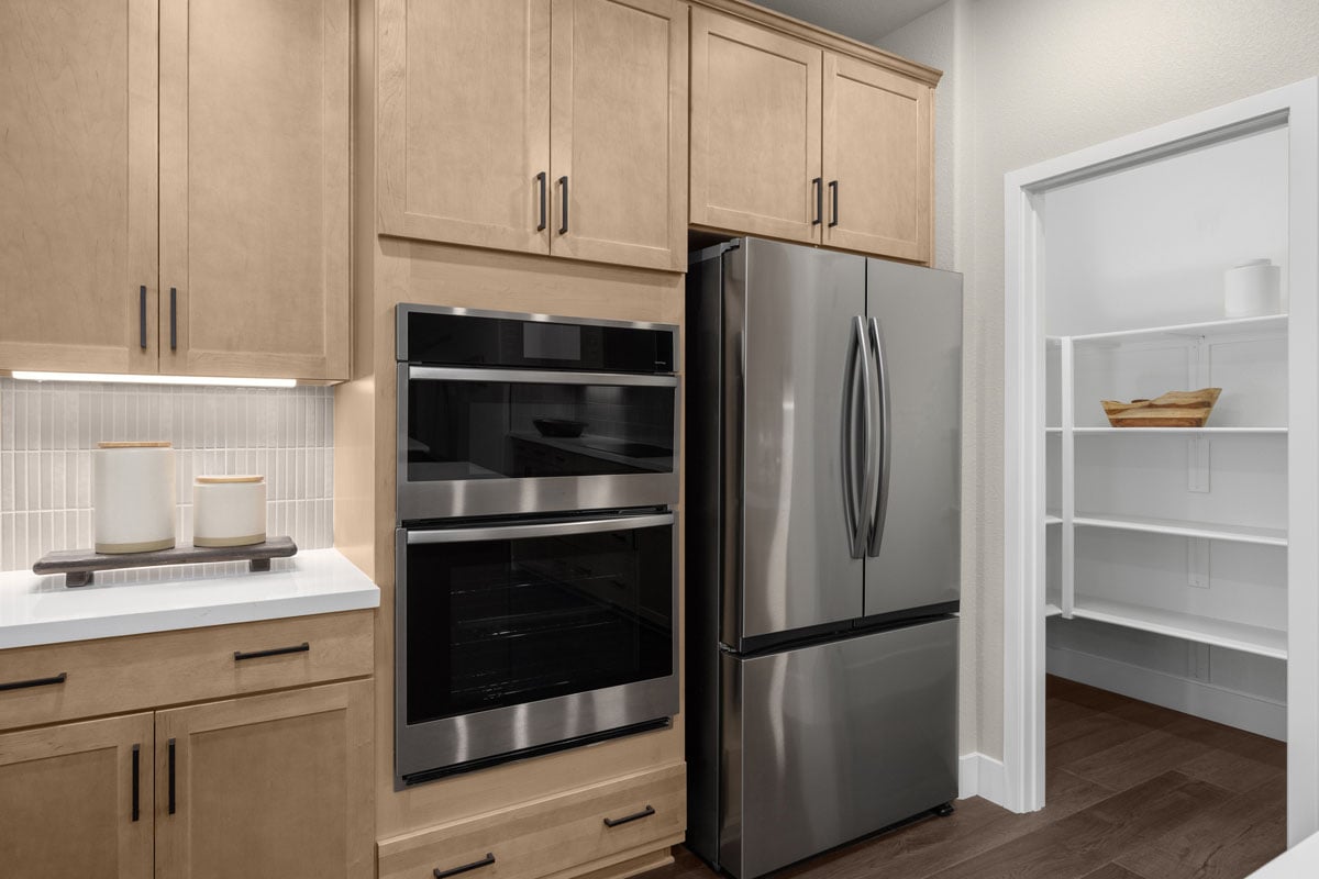 Combination oven and walk-in pantry