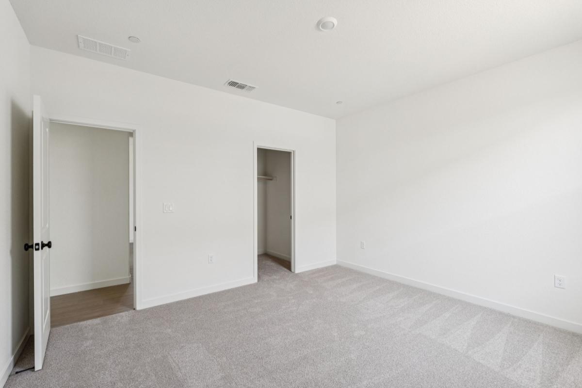 Secondary bedroom