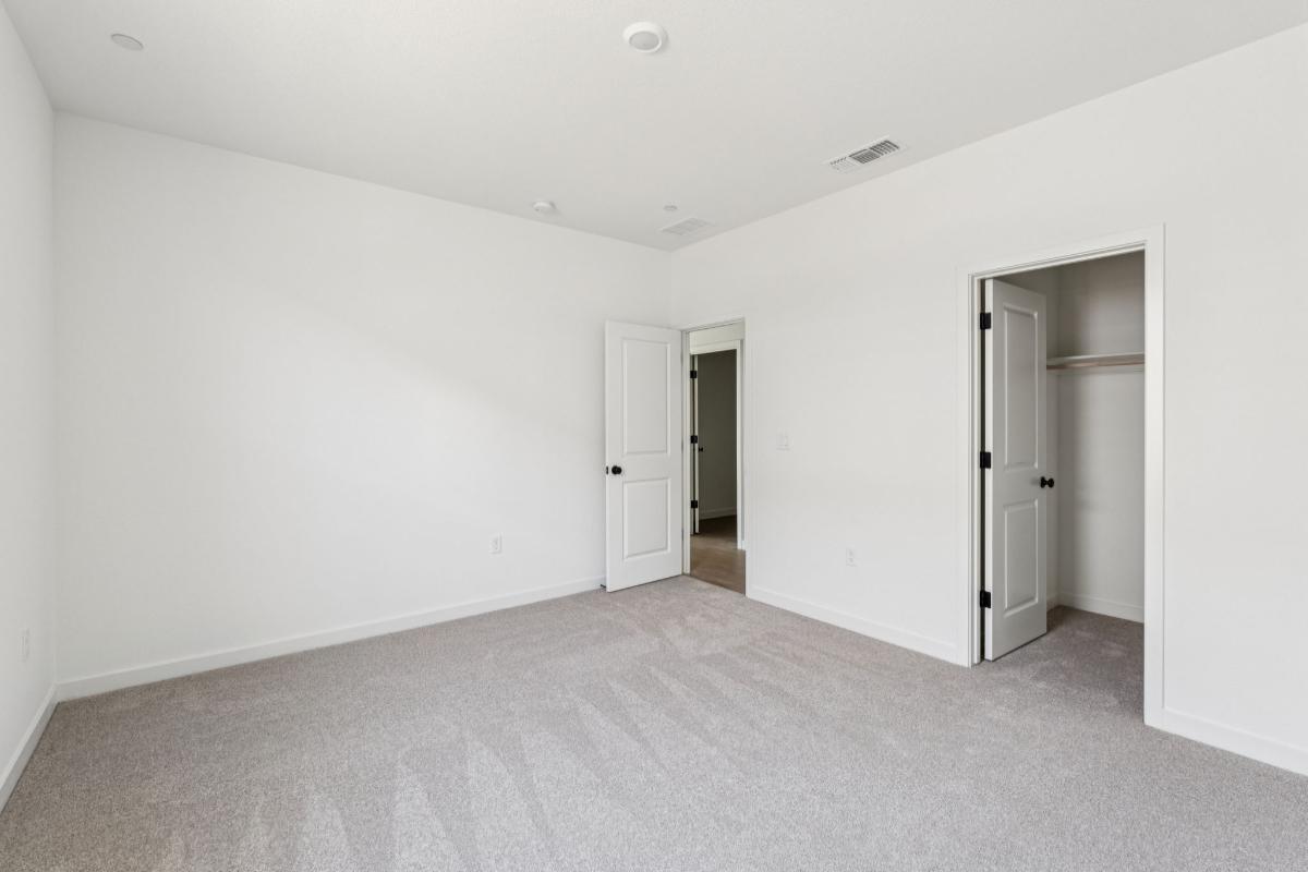Secondary bedroom