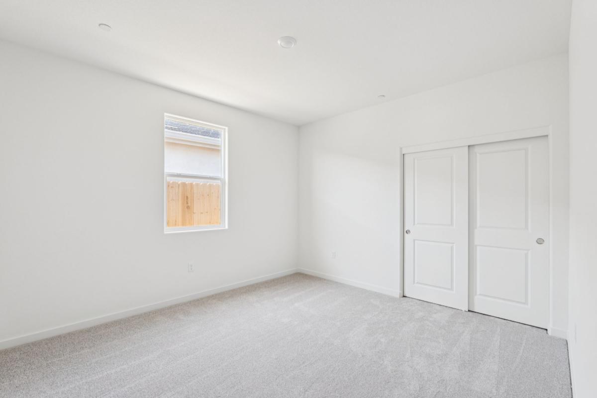 Secondary bedroom
