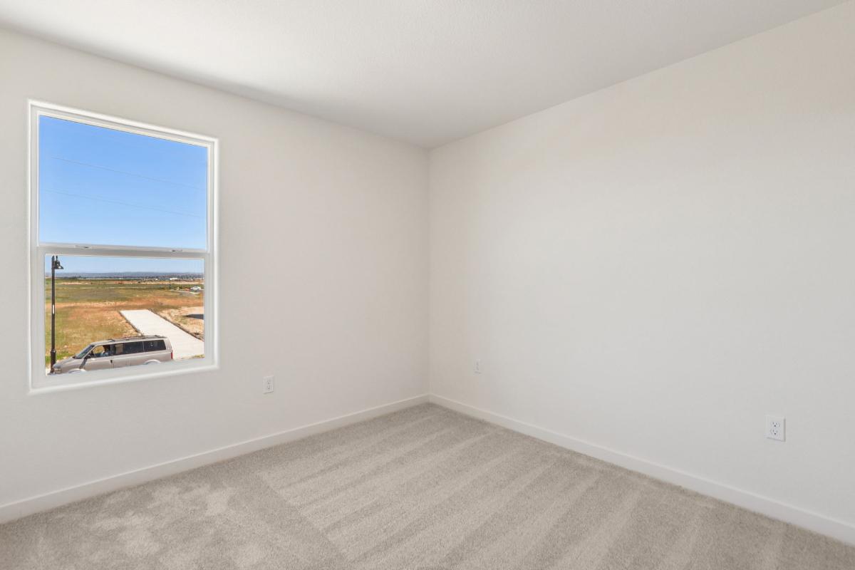 Secondary bedroom