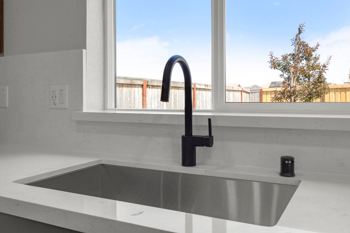 Stainless steel kitchen sink