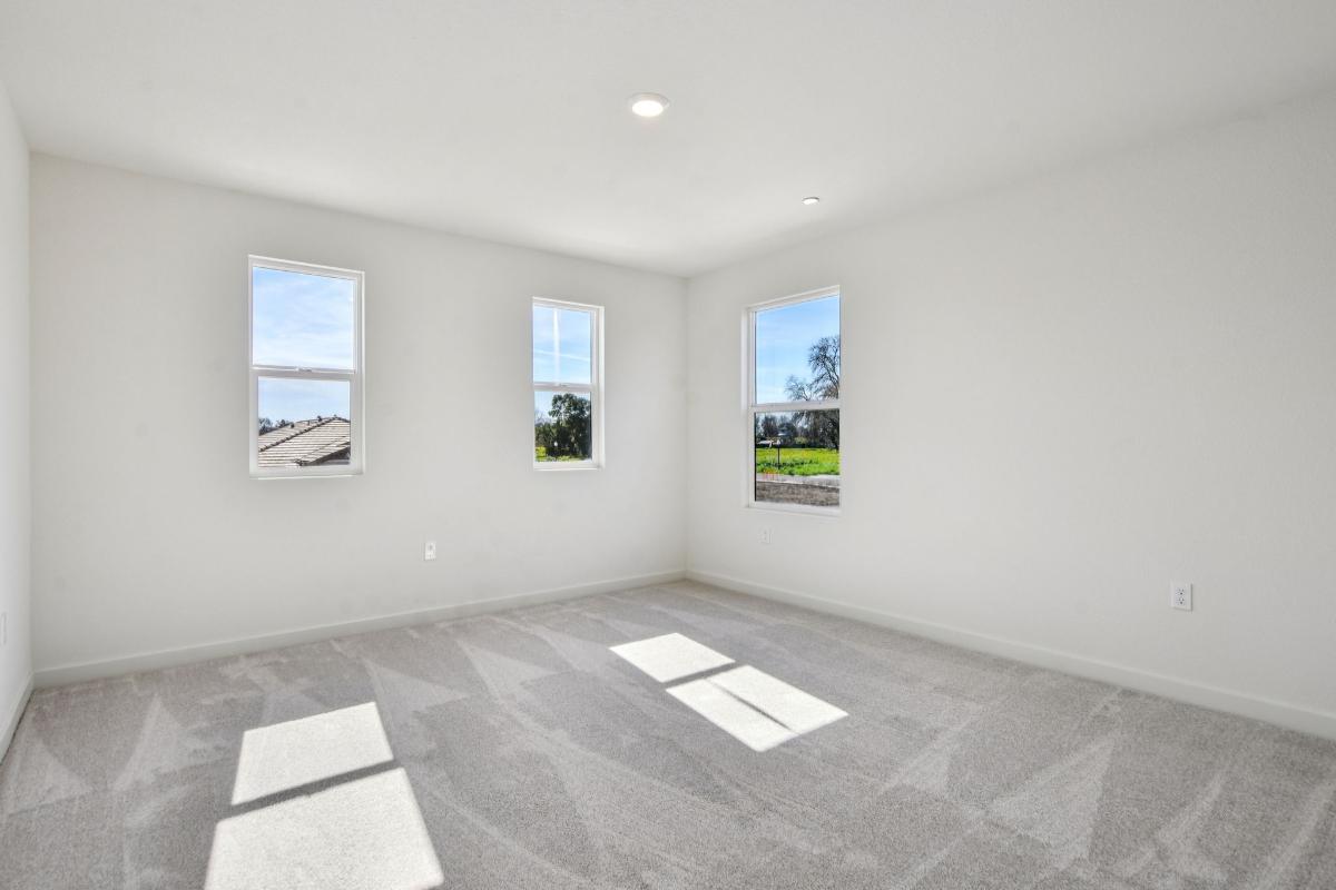 Secondary bedroom