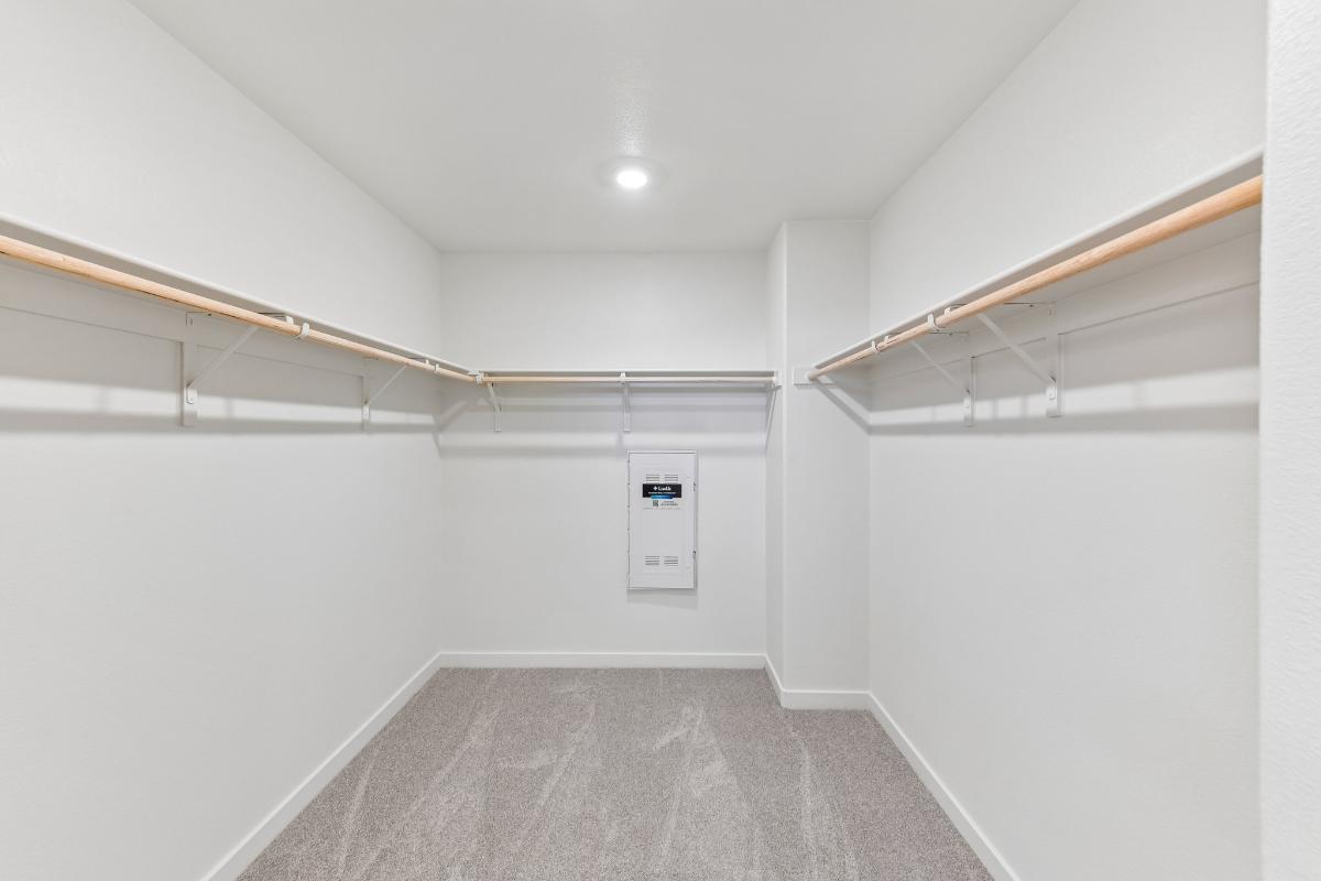 Walk-in closet