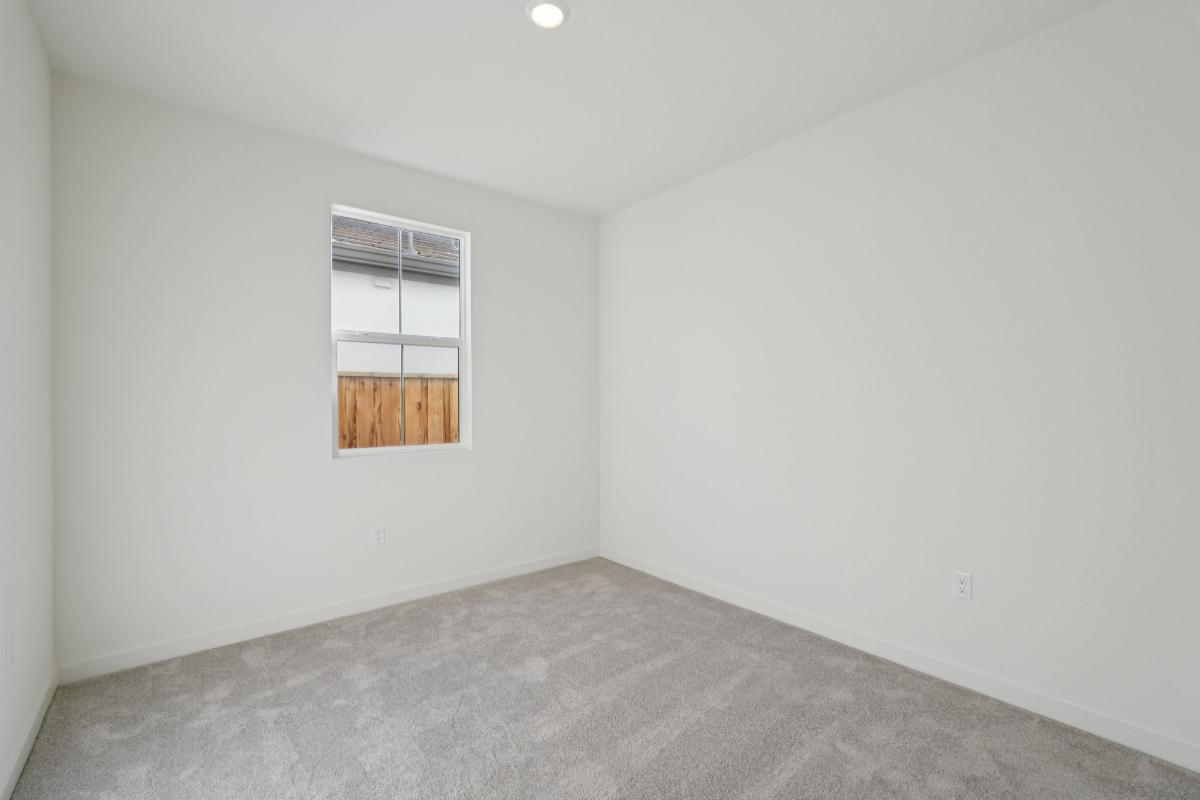 Secondary bedroom