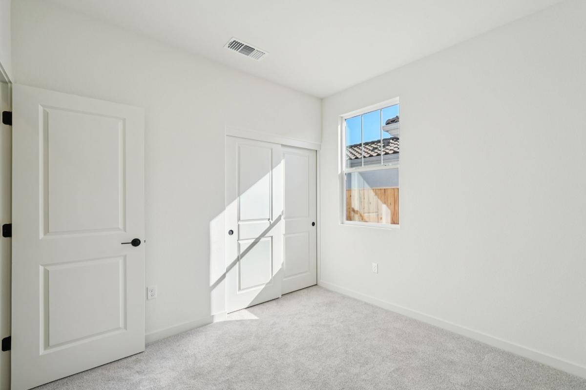 Secondary bedroom