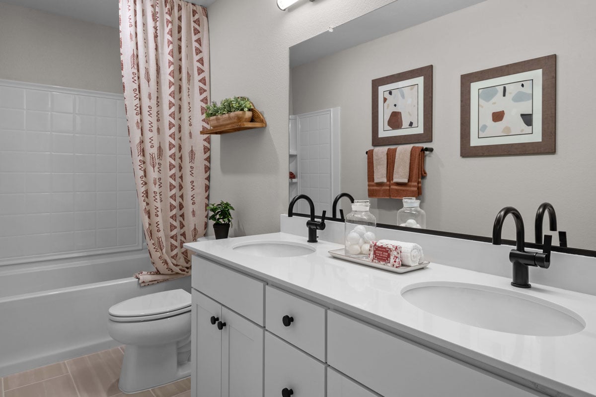 Dual-sink vanity at bath 2