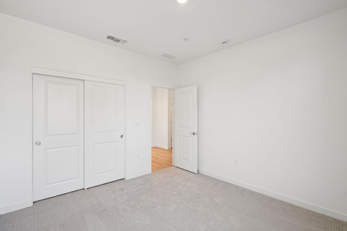 Secondary bedroom