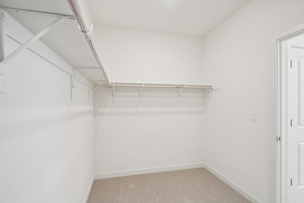 Walk-in closet