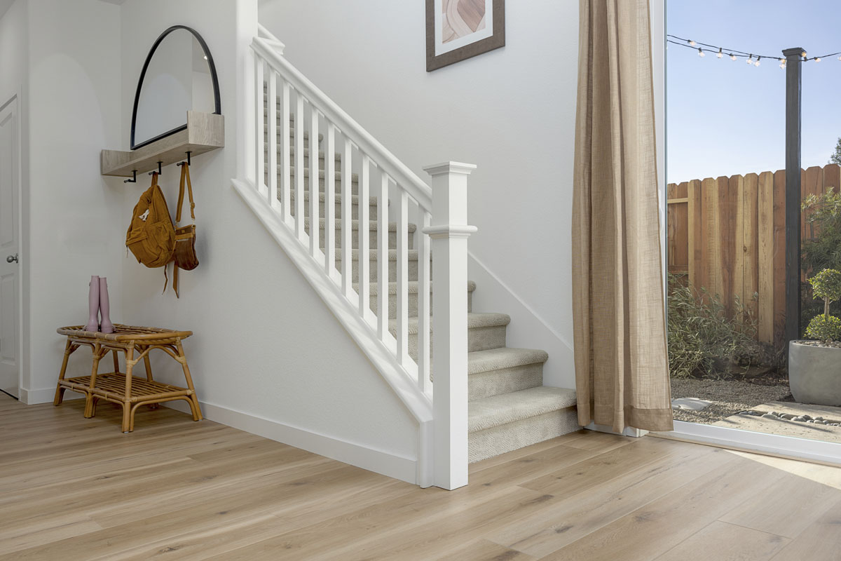 Open stair rail