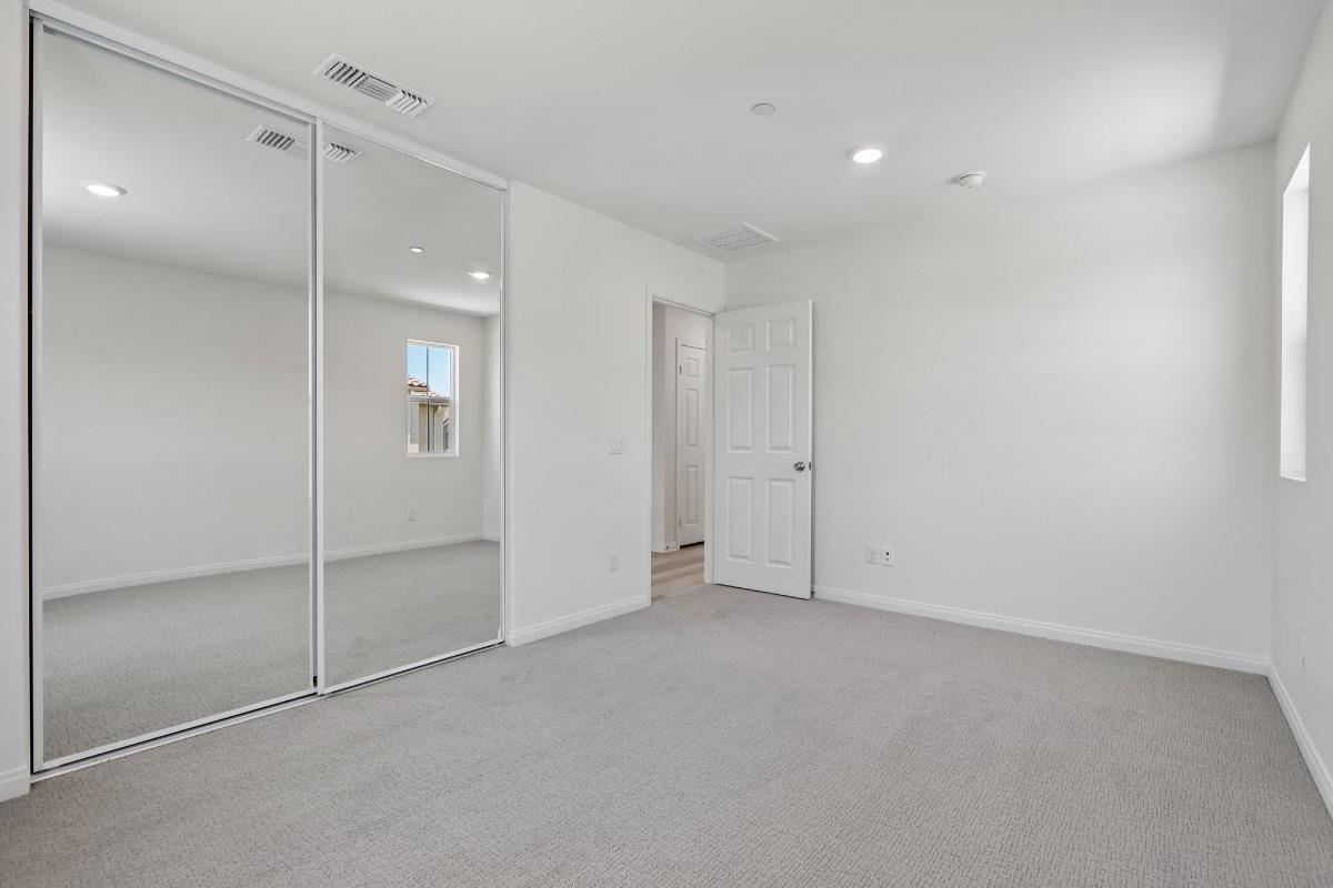 Secondary bedroom