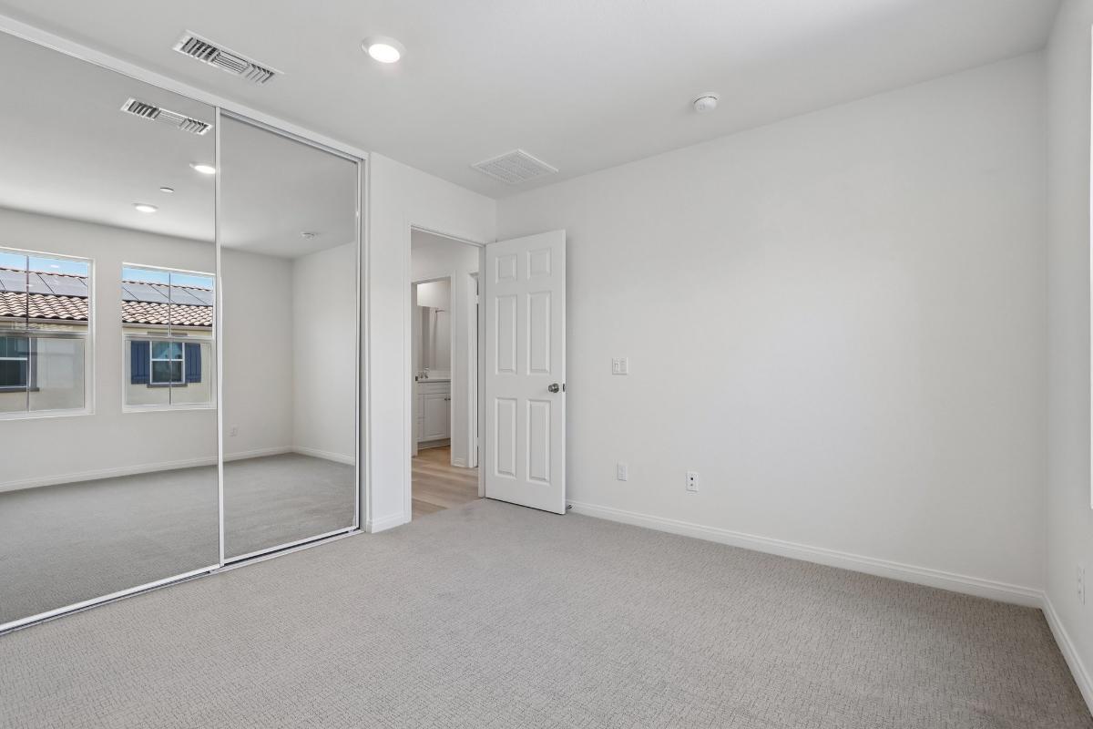 Secondary bedroom