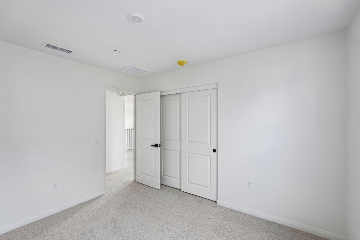 Secondary bedroom