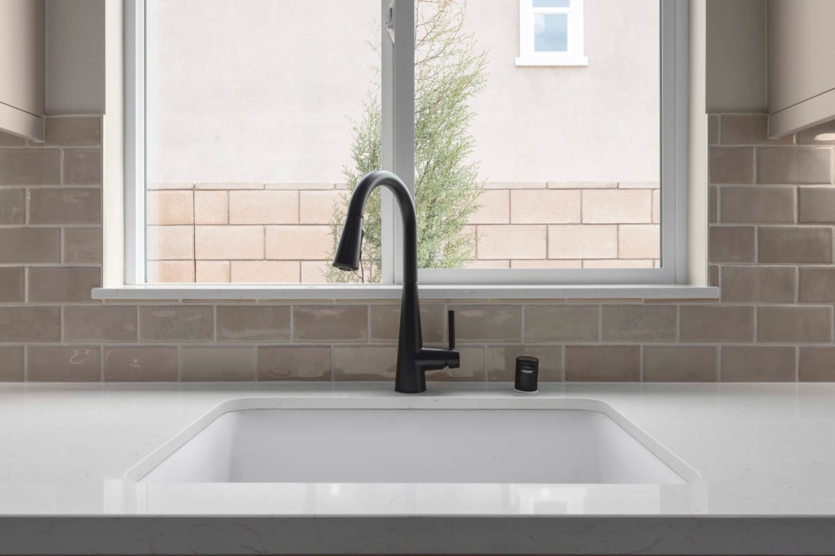 Optional black plumbing fixtures