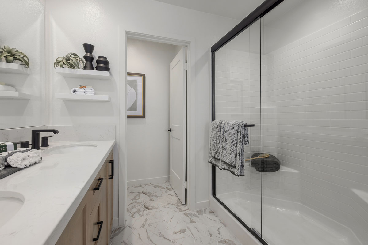 Primary bath