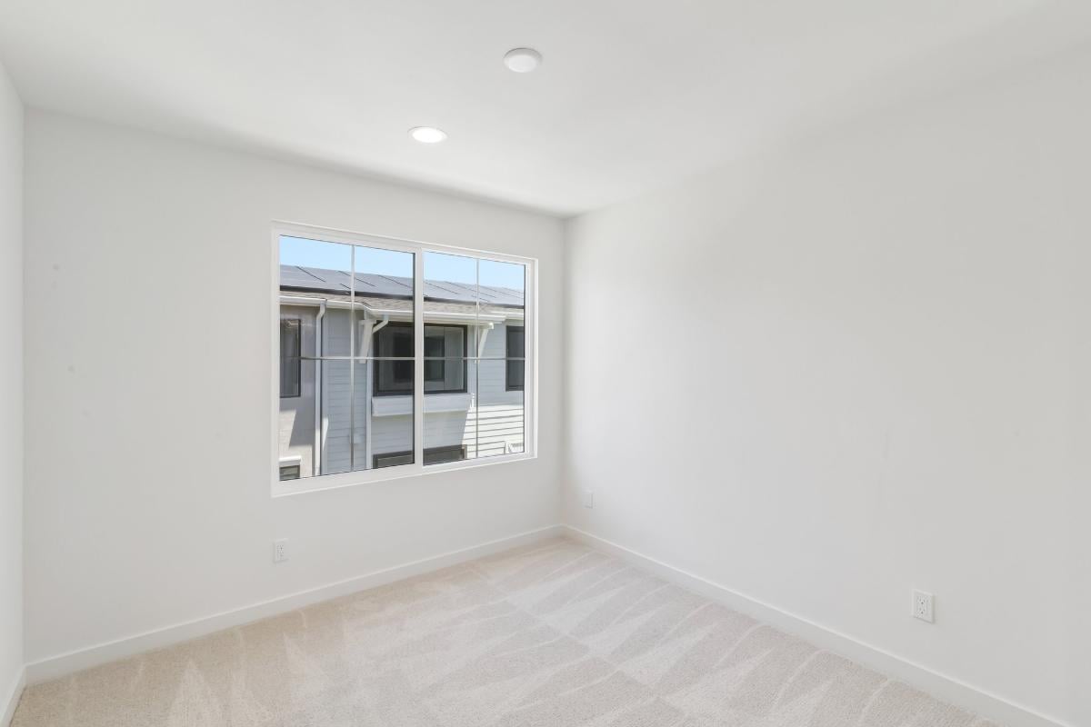 Secondary bedroom