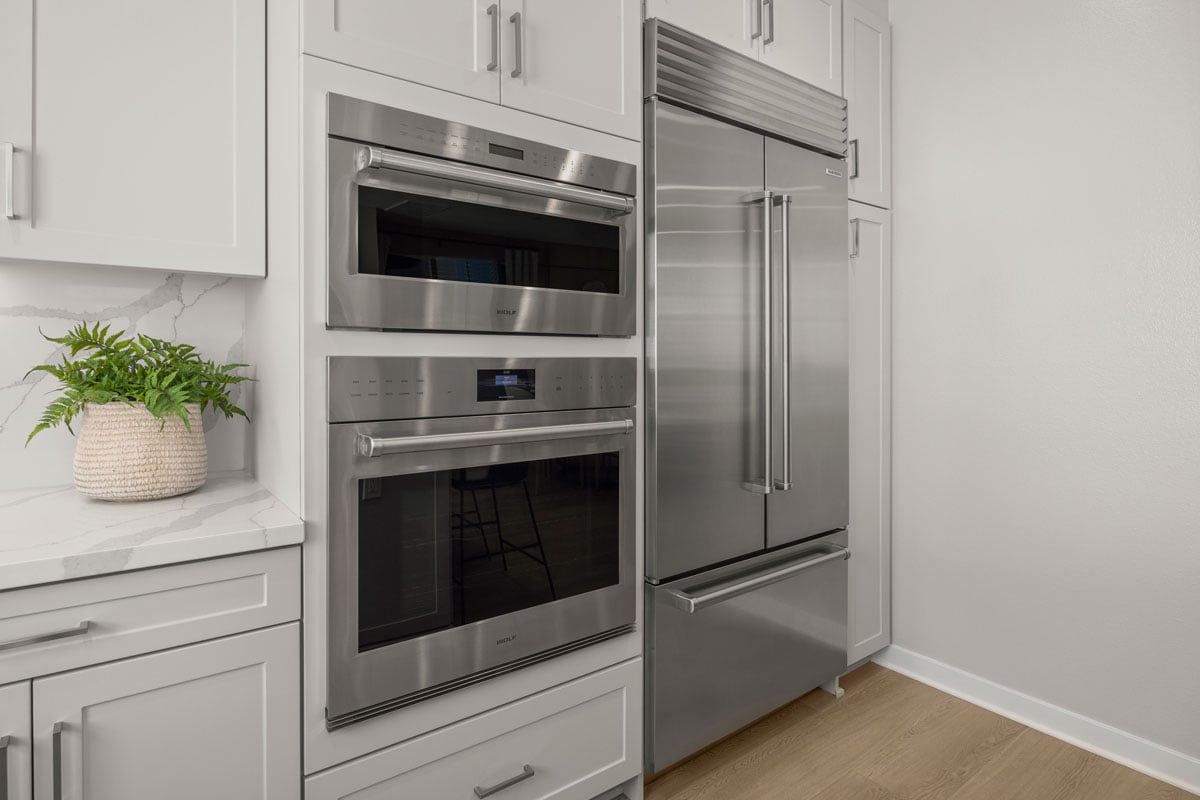 Stainless steel kitchen appliances